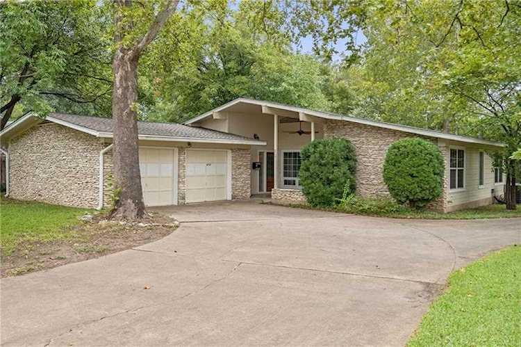 6717 Shoal Creek BLVD Austin, TX 78757