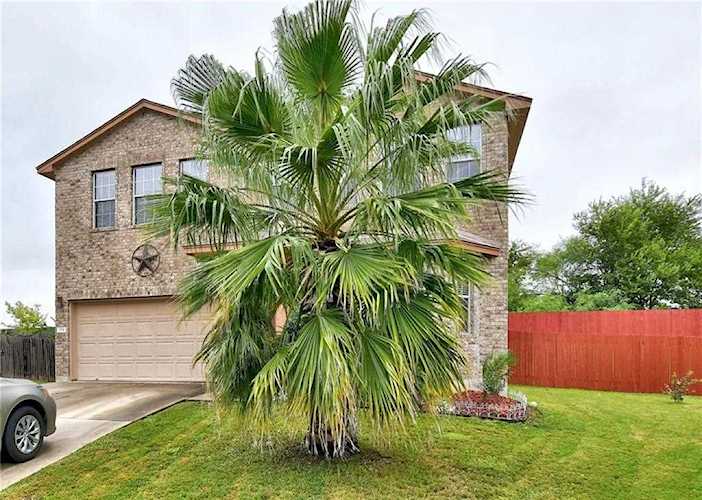 164 Regent CV Kyle, TX 78640