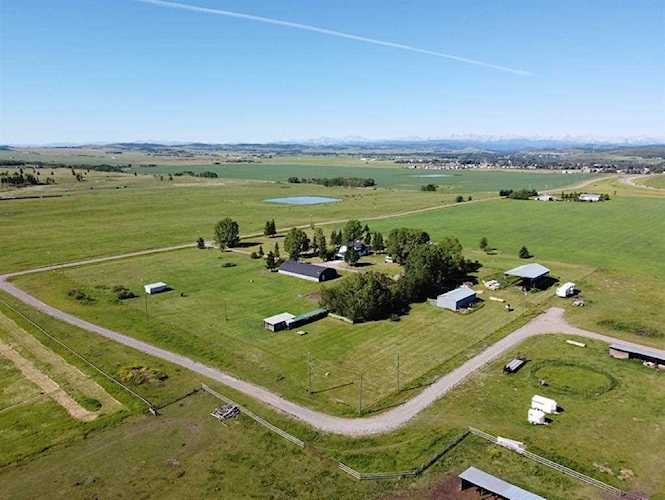 128184 402 Ave W Rural Foothills County, AB T0L 0H0