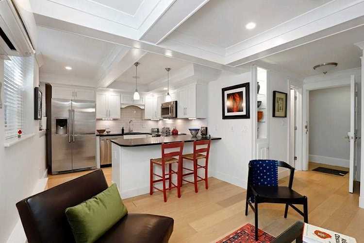 8 Gloucester St #BF Boston, MA 02115