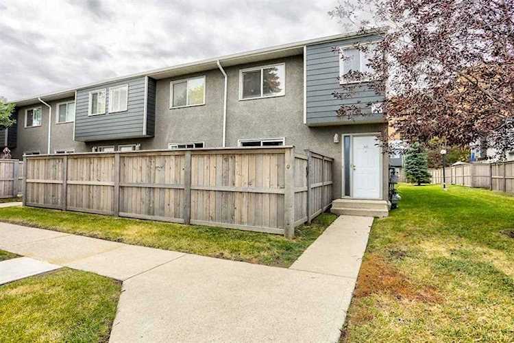 219 90 Ave SE #63 Calgary, AB T2J 0A3
