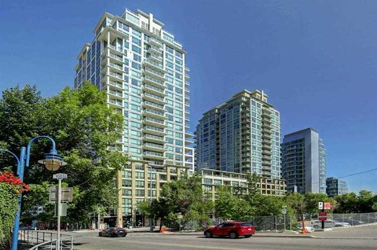 222 Riverfront Ave SW #231 Calgary, AB T2P 2Y9