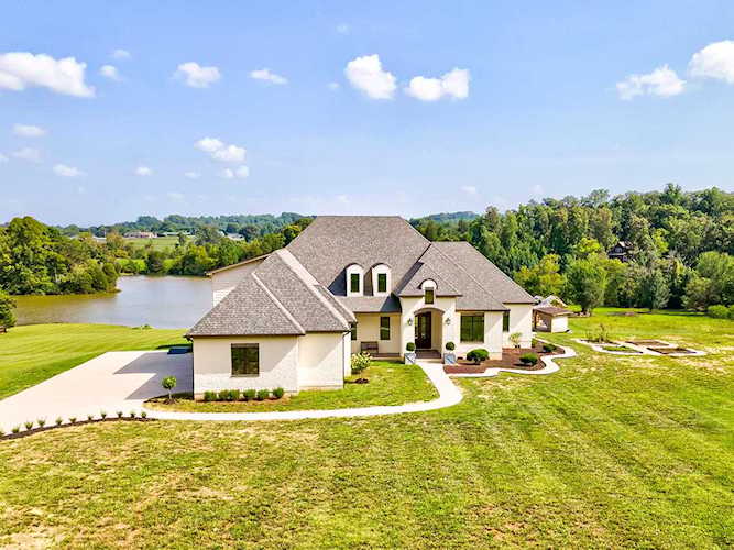 3062 Devault Rd Louisville, TN 37777