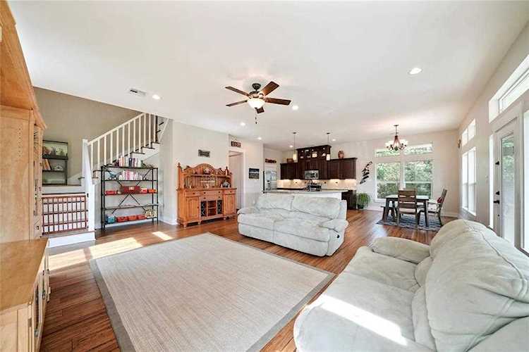 906 Dogwood Rd Clear Lake Shores, TX 77565