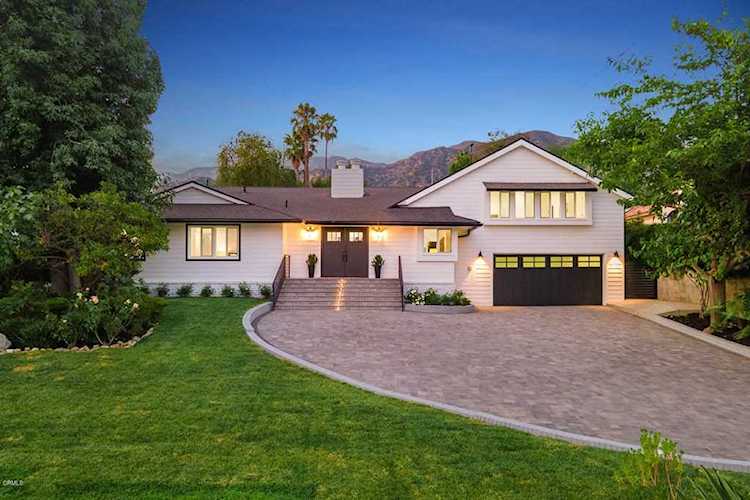 1121 Green Lane La Canada Flintridge, CA 91011