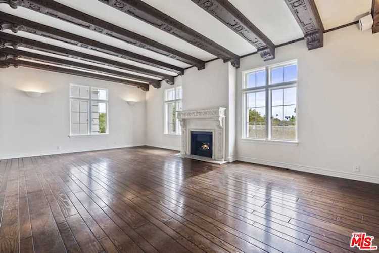 308 N Sycamore Avenue #402 Los Angeles, CA 90036