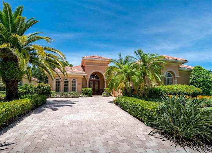 1767 Grande Park Dr Englewood, FL 34223