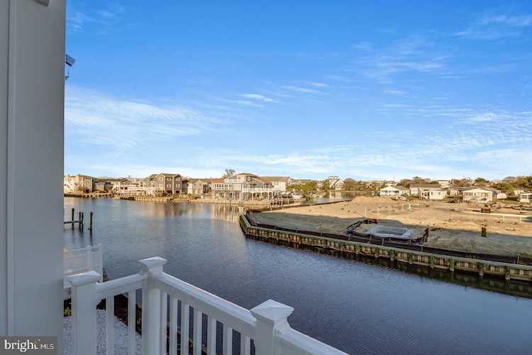 39010 Beacon Rd Fenwick Island, DE 19944