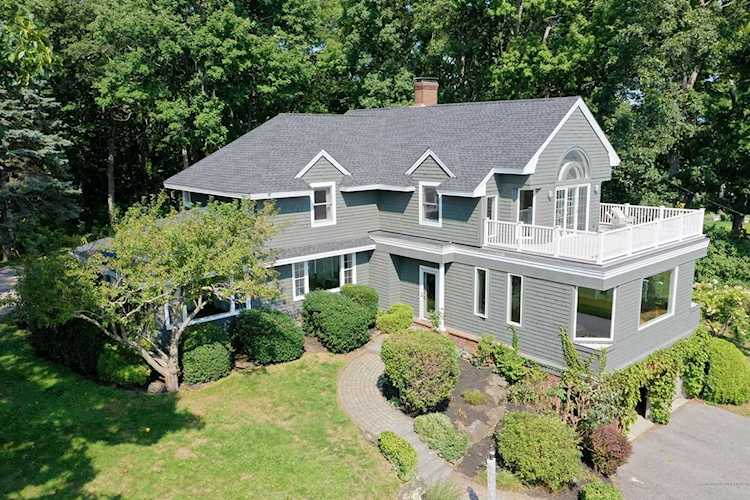 12 Reef Rd Cape Elizabeth, ME 04107