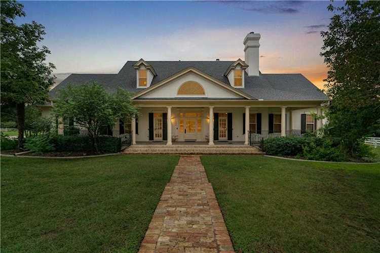 158 Vincas Shadow CT Driftwood, TX 78619