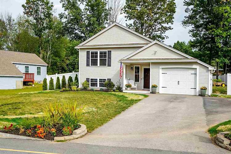 7 West Meadow Ct Milford, NH 03055