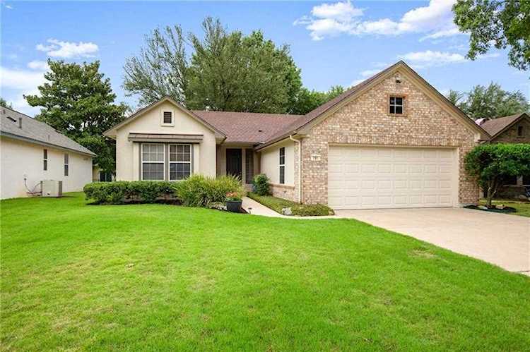191 Whispering Wind Dr Georgetown, TX 78633