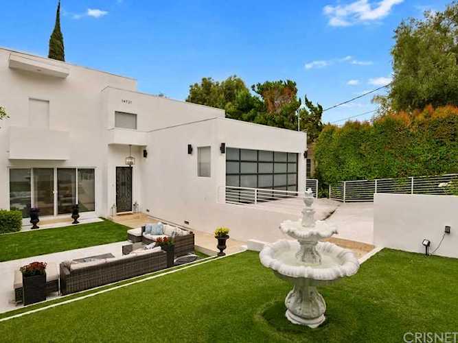 14721 Valley Vista Boulevard Sherman Oaks, CA 91403