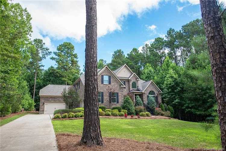4480 River Oaks Rd Lake Wylie, SC 29710 | MLS 3638278 Photo 1