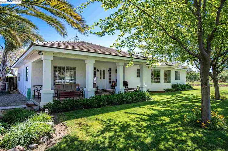 32296 S Bird Rd Tracy, CA 95304