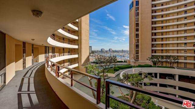 4265 Marina City Dr #301 Marina Del Rey, CA 90292