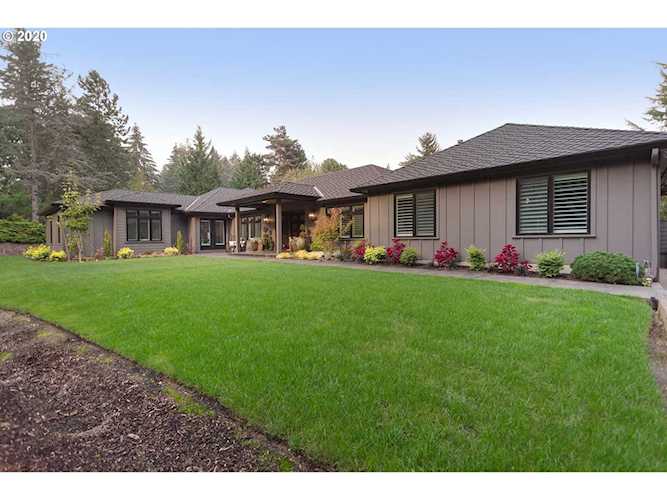 18035 Skyland Cir Lake Oswego, OR 97034