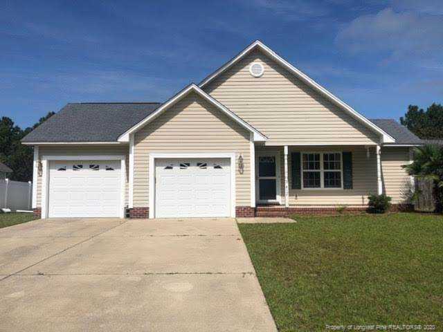 4412 Scenic Pines Dr Hope Mills, NC 28348