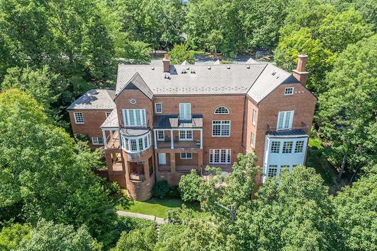 5008 Fox Ridge Roanoke, VA 24018