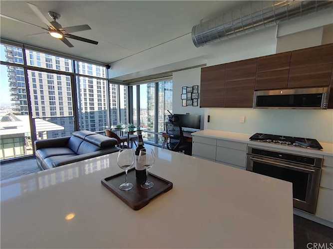 1100 S Hope Street #1503 Los Angeles, CA 90015