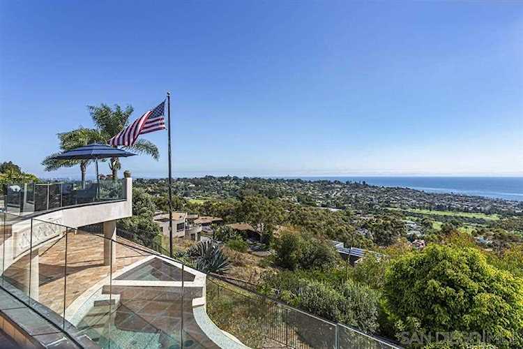 7258 Encelia Drive La Jolla, CA 92037