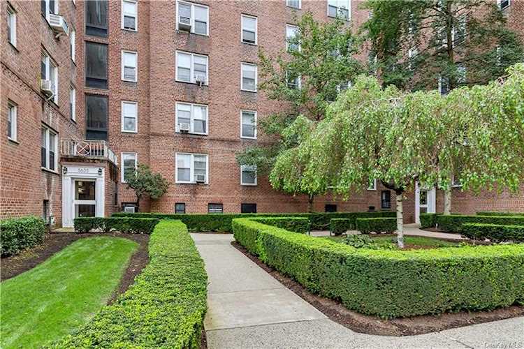 5635 Netherland Avenue #5G Bronx, NY 10471