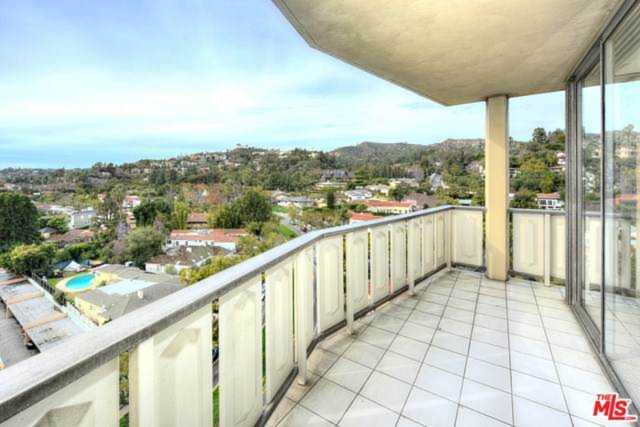 4455 Los Feliz Boulevard #1008 Los Angeles, CA 90027