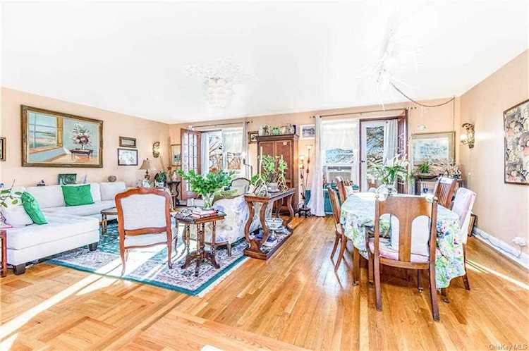 4499 Henry Hudson Parkway #8G Bronx, NY 10471