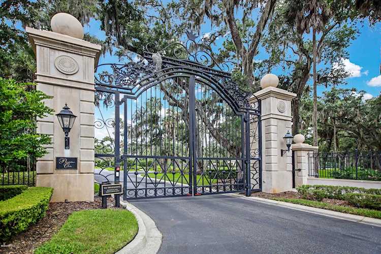 393 Clearwater Dr Ponte Vedra Beach, FL 32082
