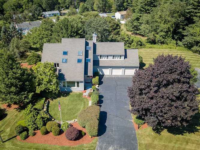 290 Hermit Rd Manchester, NH 03109