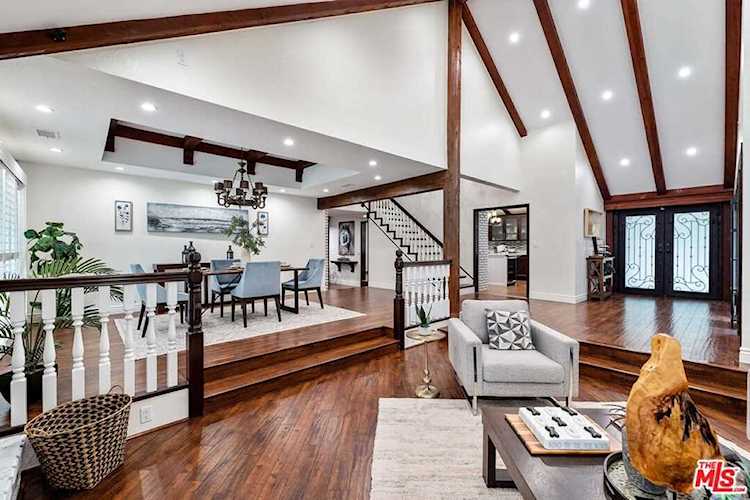 11119 Cabriole Avenue Porter Ranch, CA 91326