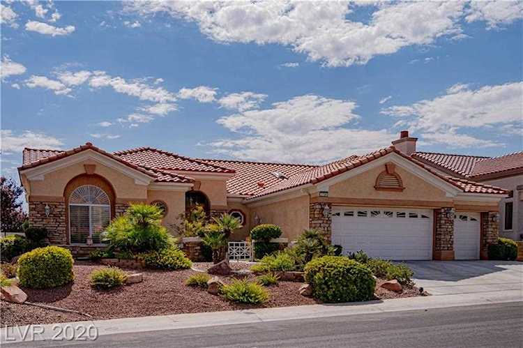 2724 High Range Dr Las Vegas, NV 89134