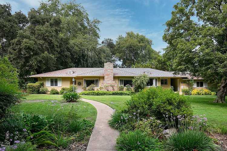 4320 Shepherds Lane La Canada Flintridge, CA 91011