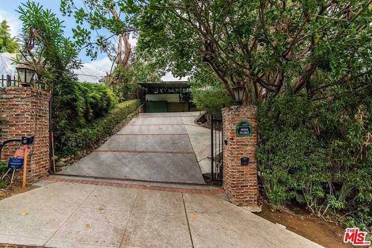 1240 Hilldale Avenue Los Angeles, CA 90069