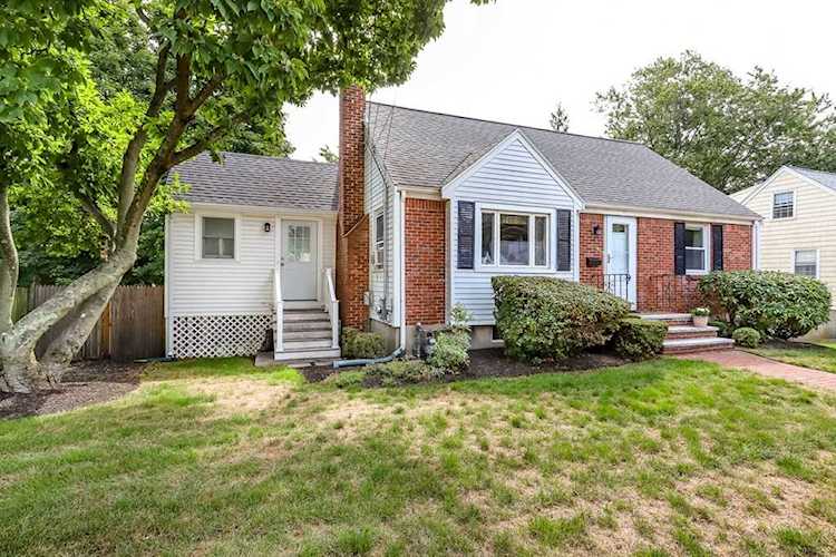 477 Union St Braintree, MA 02184