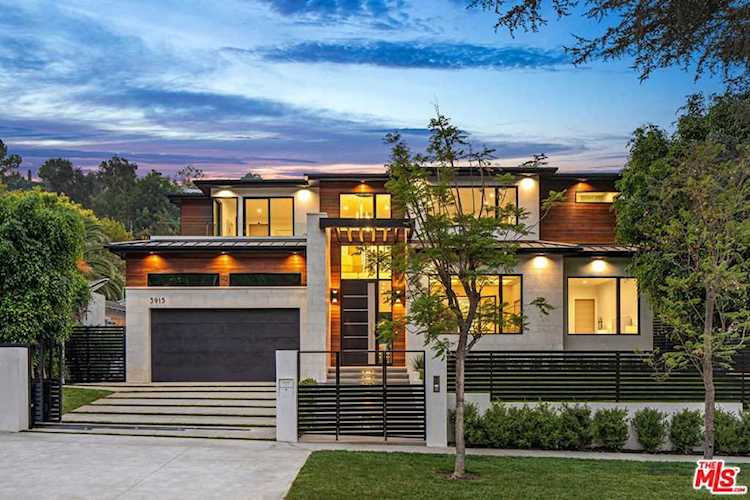 3915 Dixie Canyon Avenue Sherman Oaks, CA 91423
