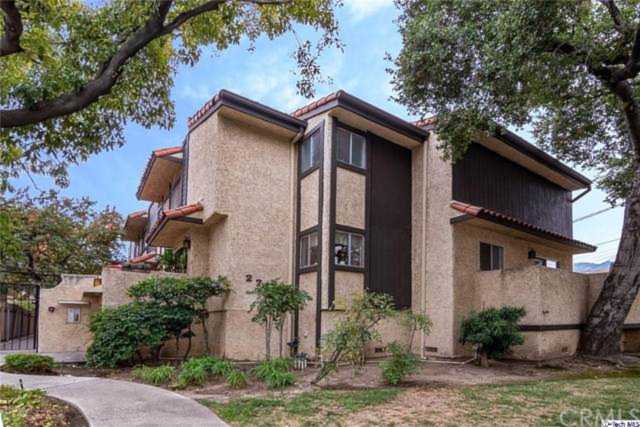 2718 Piedmont Avenue #4 Montrose, CA 91020