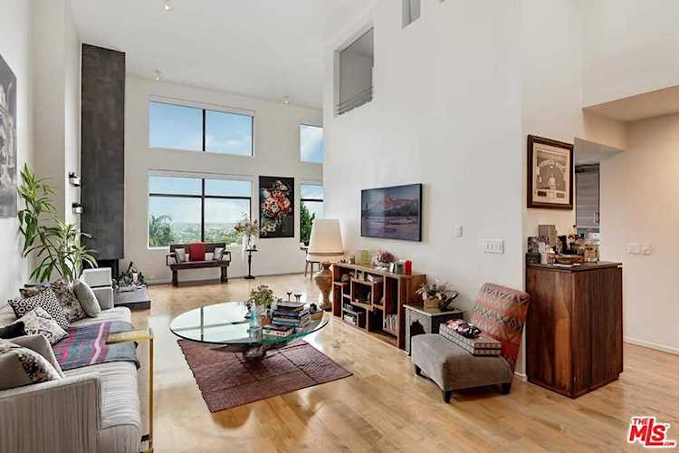 1133 N Clark Street #303 West Hollywood, CA 90069