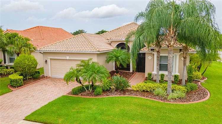 4004 65th PLACE E Sarasota, FL 34243