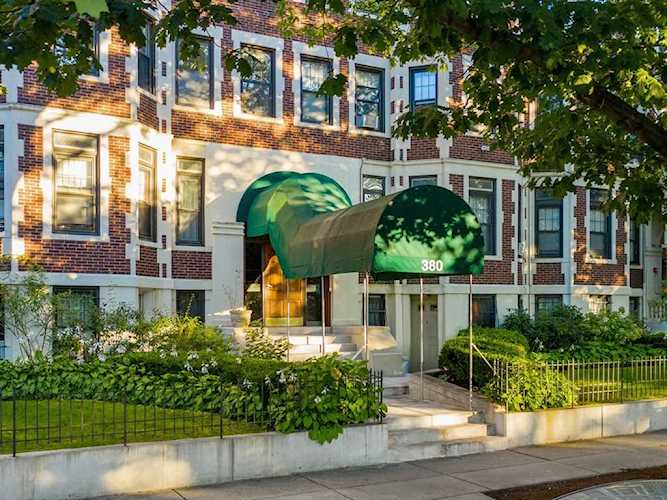 380 Riverway #3 Boston, MA 02115