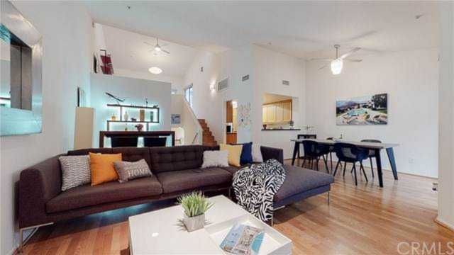 1222 N Kings Road #9 West Hollywood, CA 90069