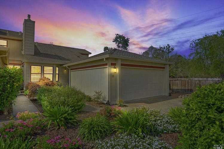 15 Gloucester Cove San Rafael, CA 94901