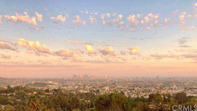 2240 Mountain Oak Dr Los Angeles, CA 90068