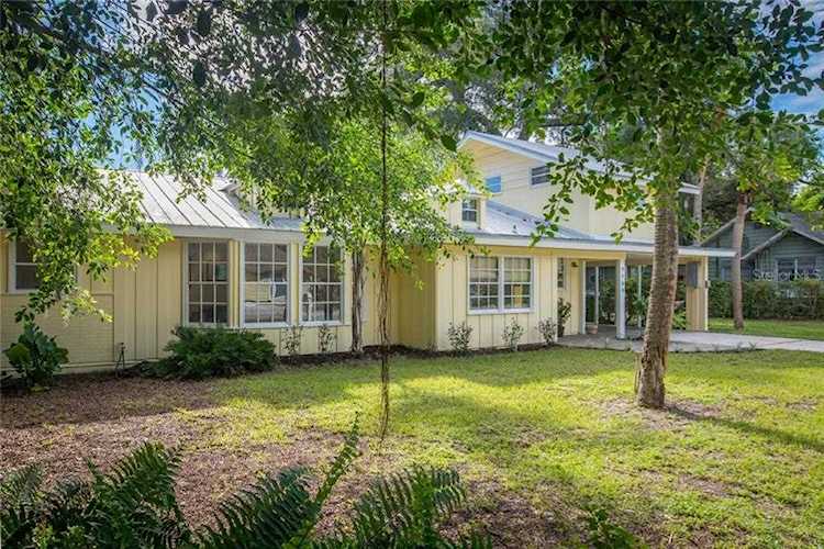 2480 Alameda Ave Sarasota, FL 34234