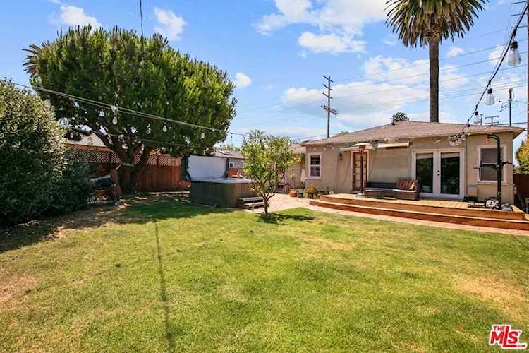 1390 Palms Boulevard Venice, CA 90291