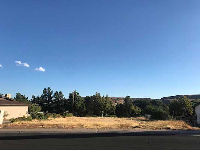 1187 Santa Clara Parkway #33 Santa Clara, UT 84765