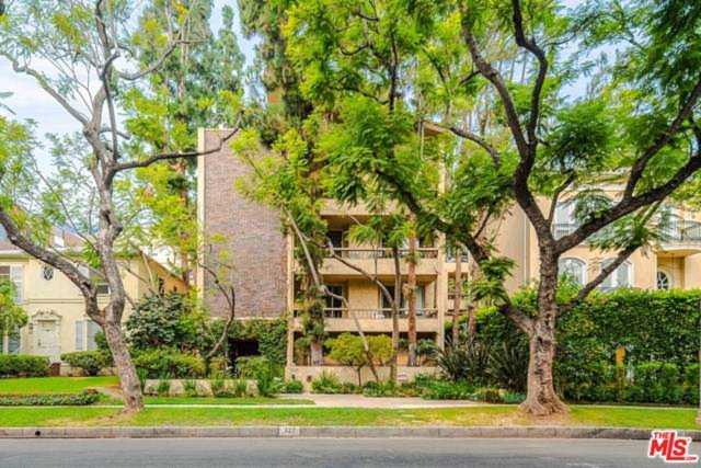 327 N Palm Drive #103 Beverly Hills, CA 90210