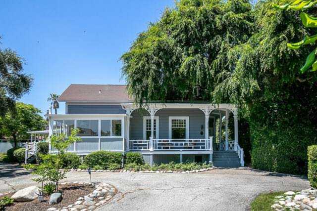 215 Orange Grove Avenue South Pasadena, CA 91030