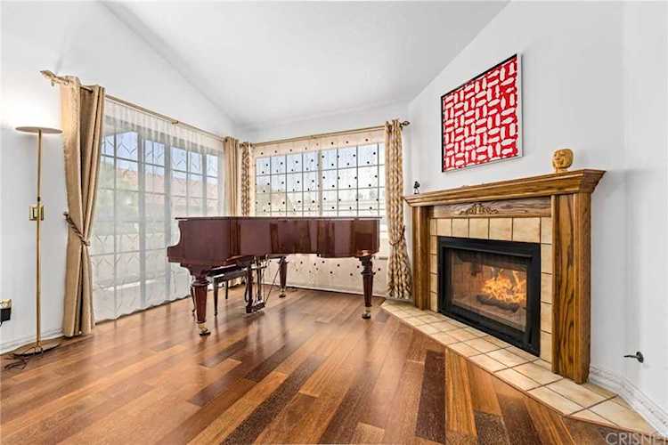 5534 Encino Avenue #313 Encino, CA 91316