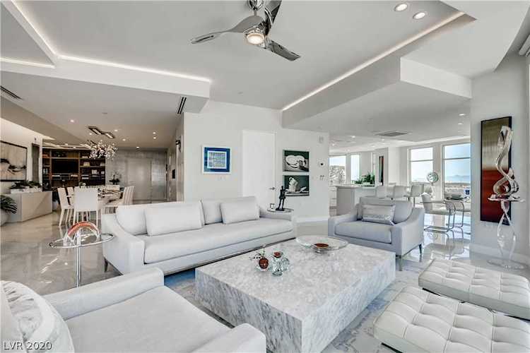 9101 Alta Dr #201 Las Vegas, NV 89145